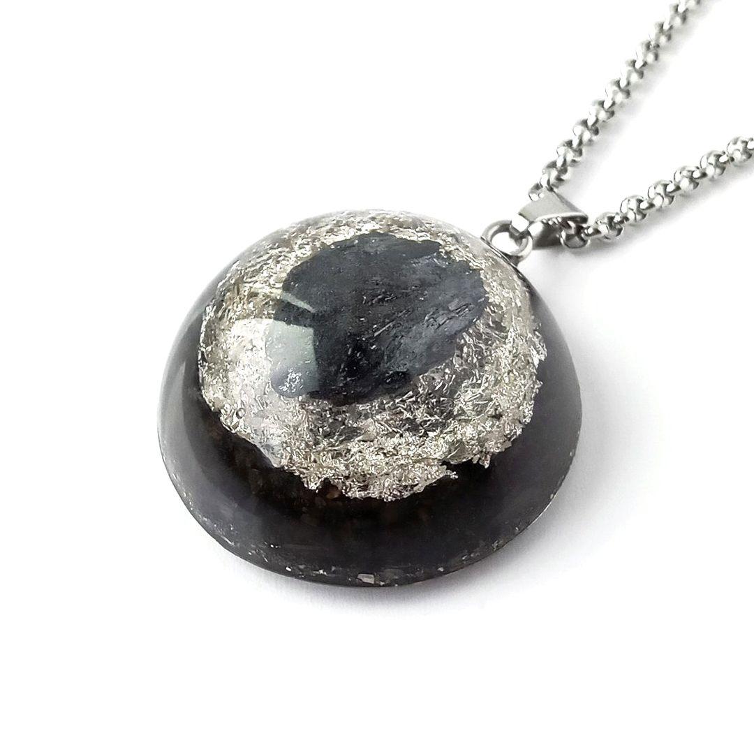 オルゴナイト｜スティブナイトやエリートシュンガイトなどの希少石を使った心のお守り