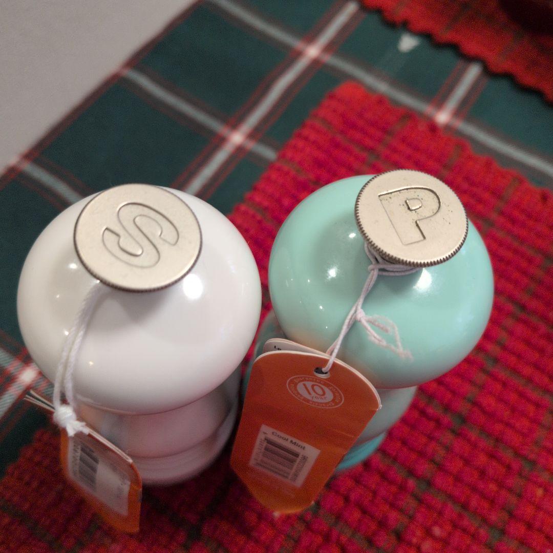 ル・クルーゼ　ペッパーミル　ソルトミル　白　ブルー