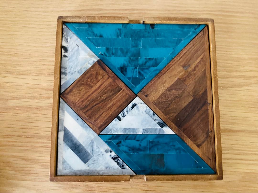 MONIQUE CHARTLAND フォトフレーム　貯金箱　パズル