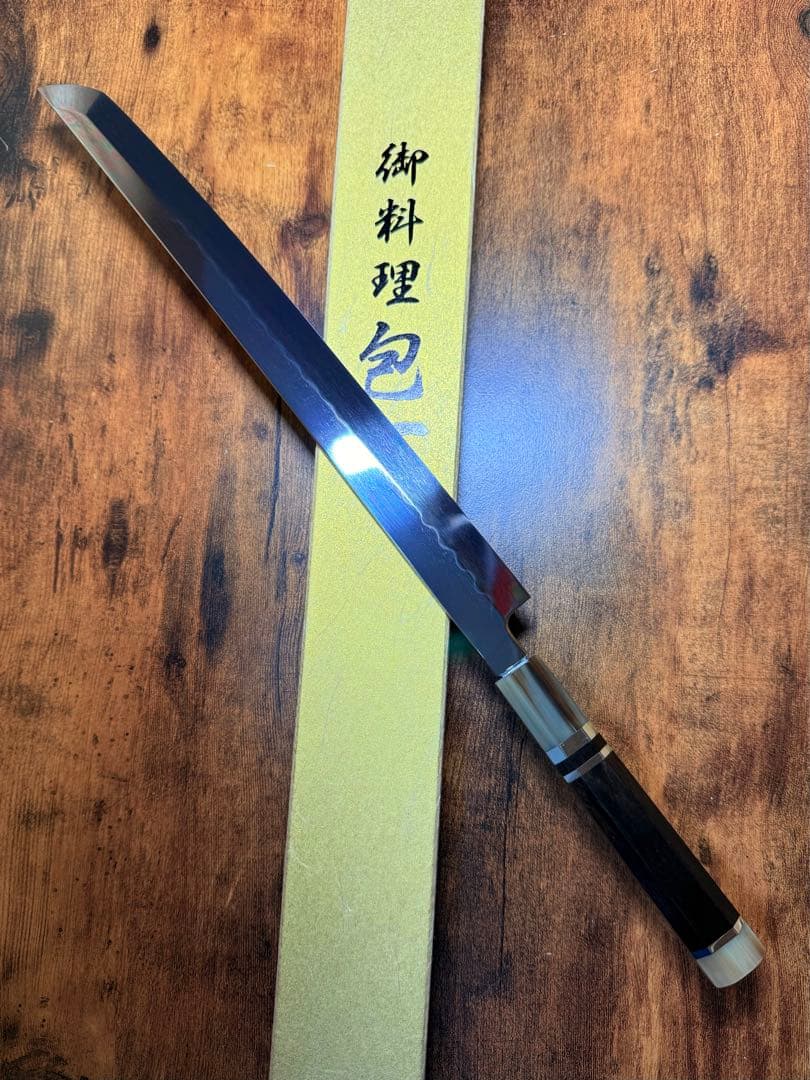 池田美和　蛸引 先丸　水本焼 青一鋼　　全鏡面 尺一寸　包丁　黒檀白水牛八角柄