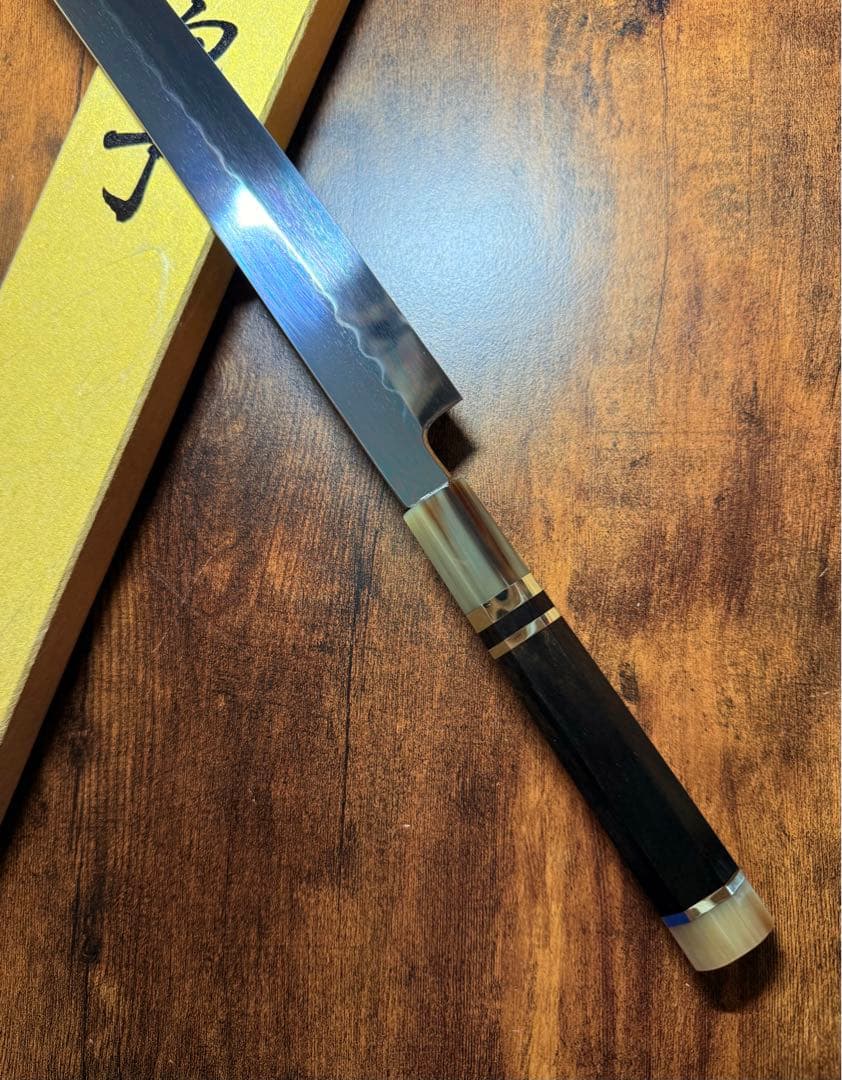 池田美和　蛸引 先丸　水本焼 青一鋼　　全鏡面 尺一寸　包丁　黒檀白水牛八角柄