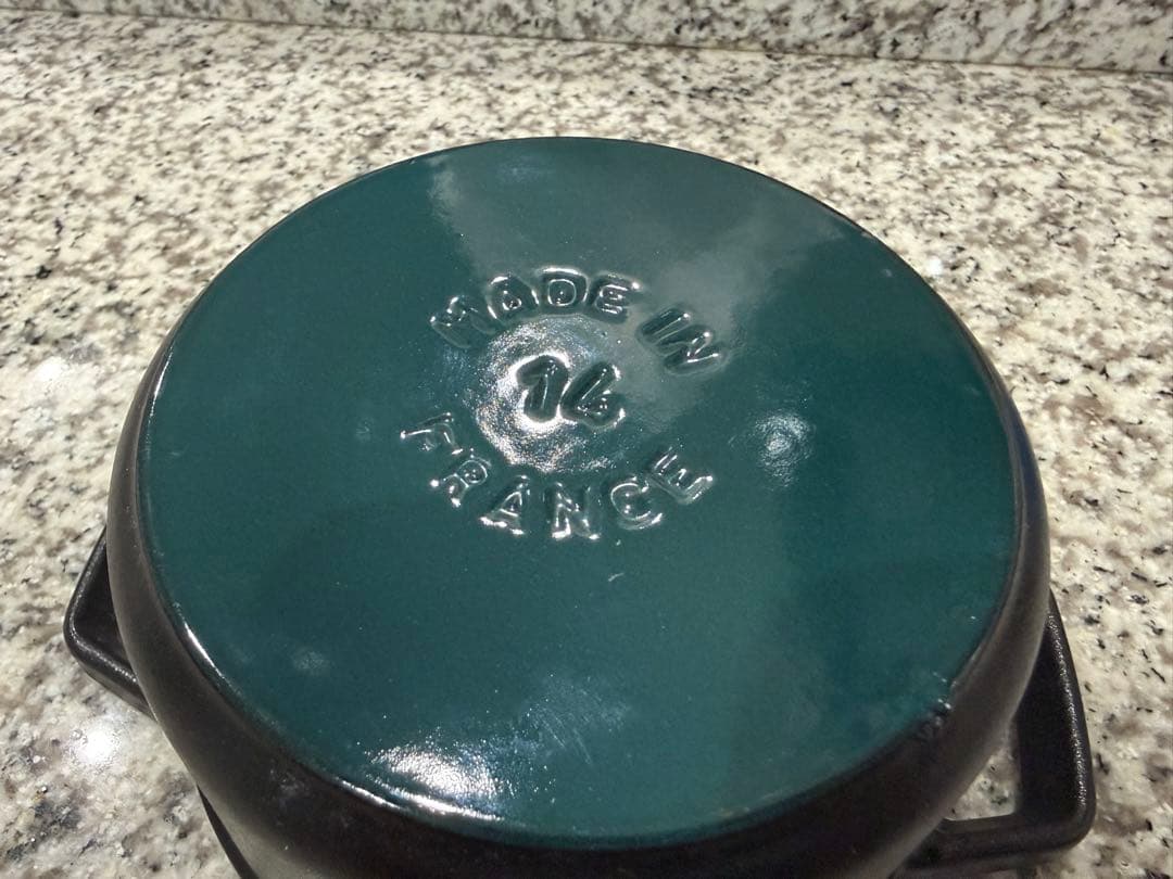 ストウブ鍋　14センチ　未使用