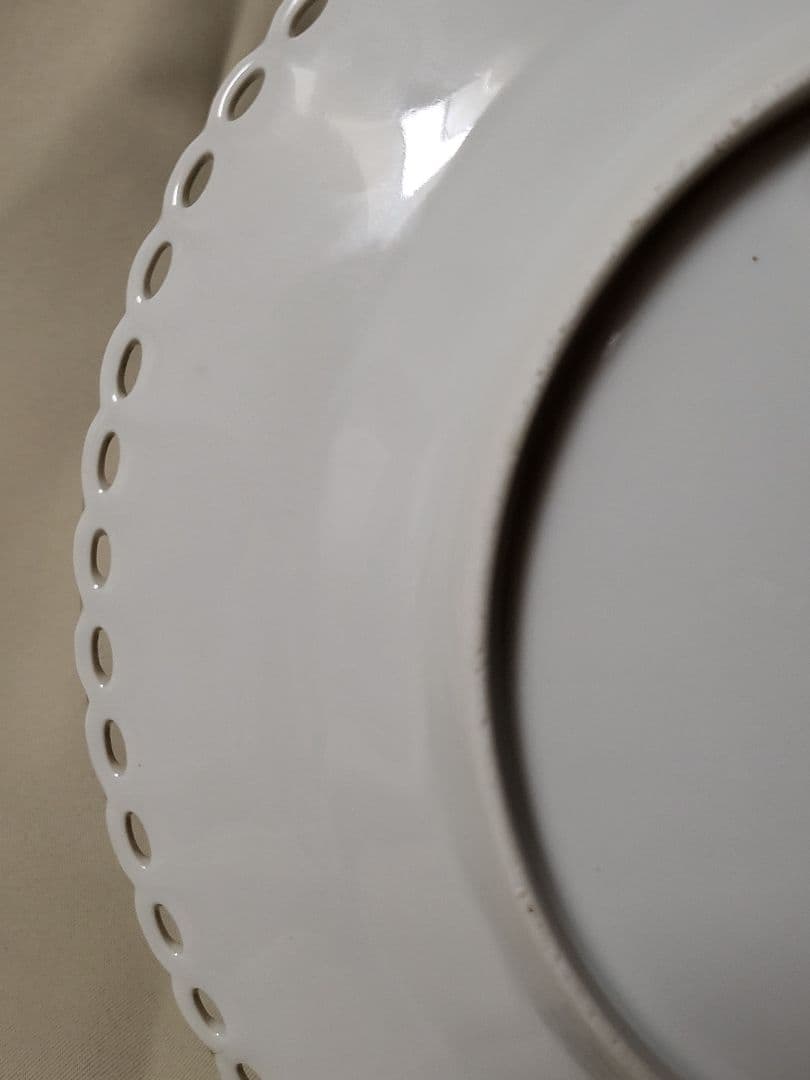 ロイヤルコペンハーゲン　バーガンディフルーテッド　フルレース　プレート