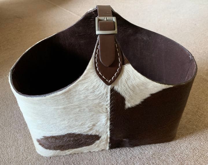 ACTUS購入☆カウ柄マガジンラック