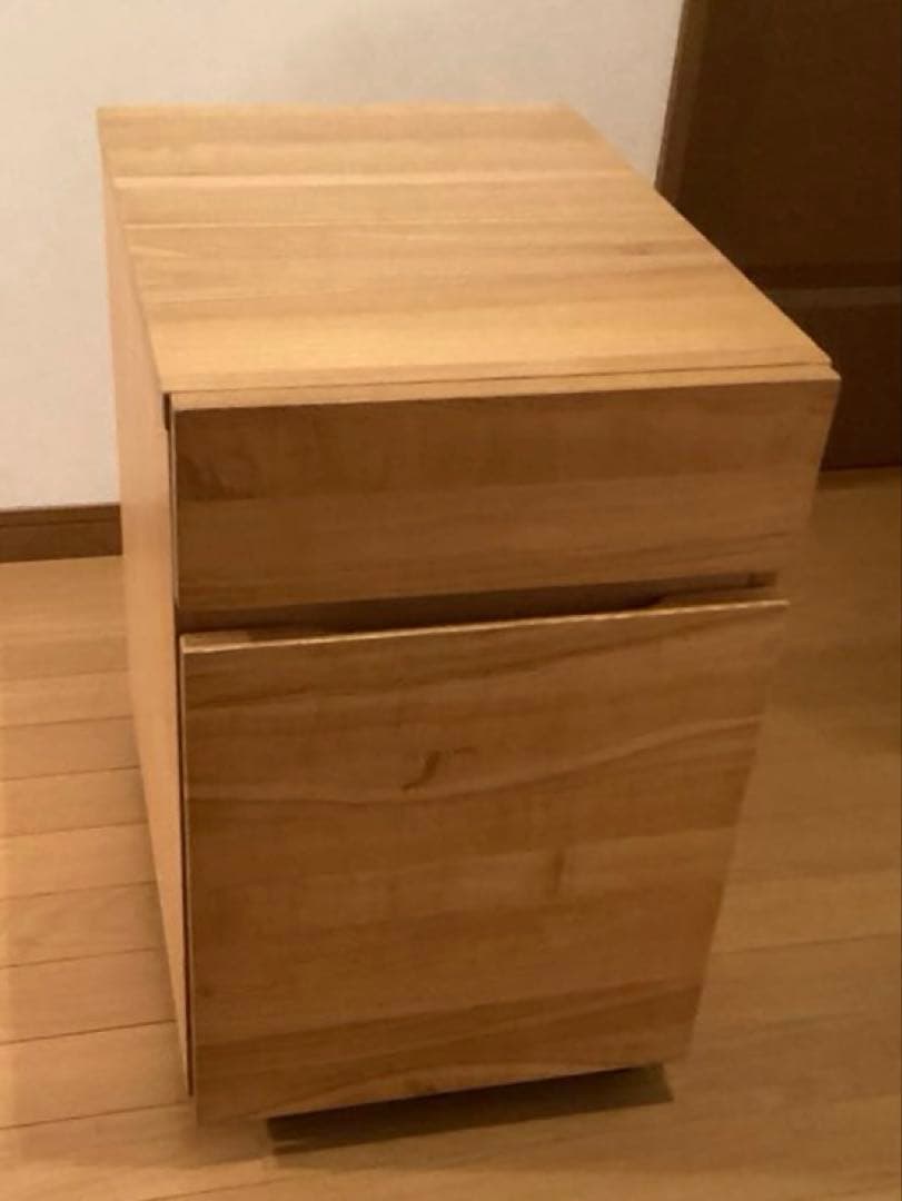 無印良品　学習机キャビネット　タモ材オーク材？