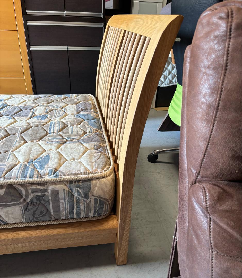 IDC大塚家具 天然木 シングルベッド、幅98cm Used/キレイ