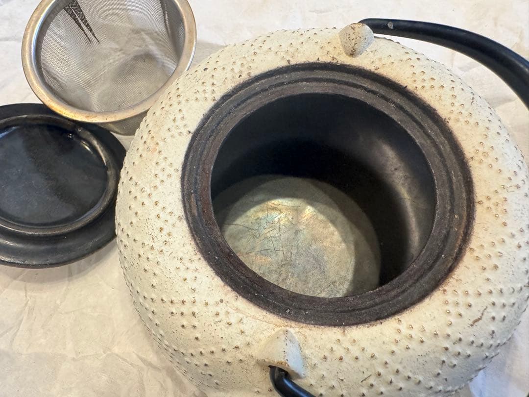 岩中鉄瓶 急須 ゴールド/ホワイト