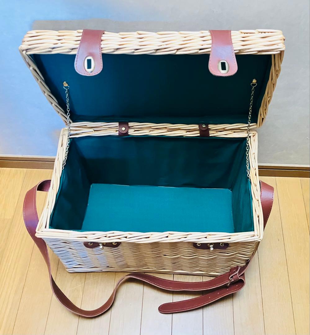 バスケット フタ付 緑中布あり　北欧 藤 ラタン ピクニック カゴ　多用途