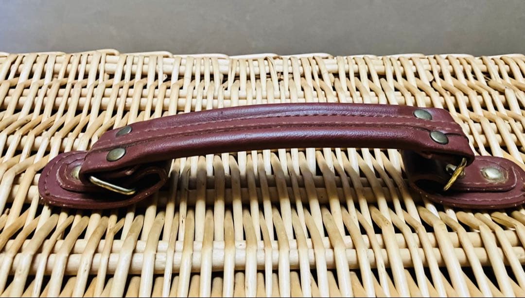 バスケット フタ付 緑中布あり　北欧 藤 ラタン ピクニック カゴ　多用途