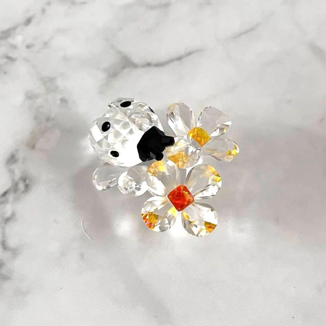 美品　スワロフスキー SWAROVSKI 花とテントウムシ オブジェ 置物