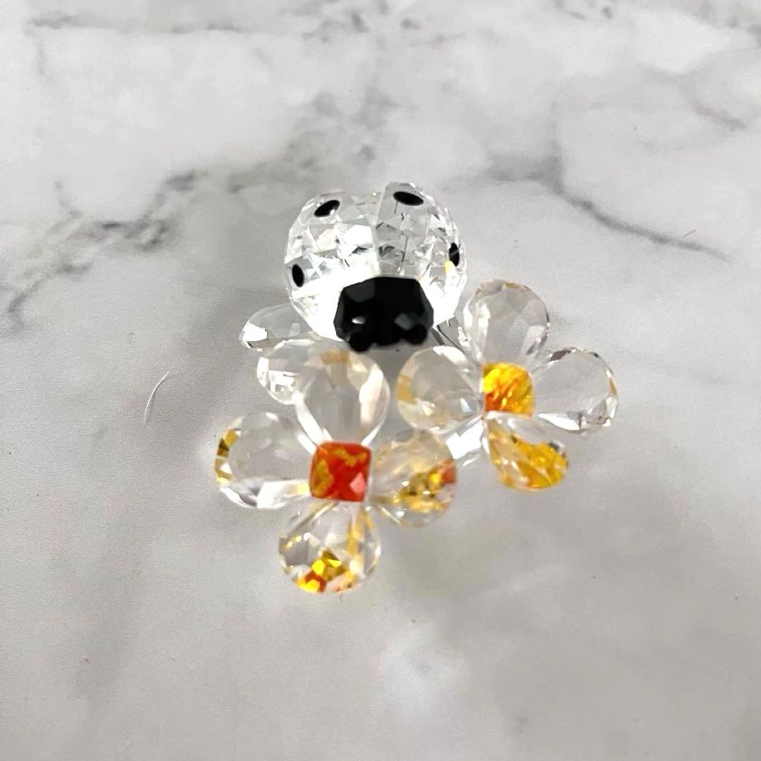 美品　スワロフスキー SWAROVSKI 花とテントウムシ オブジェ 置物