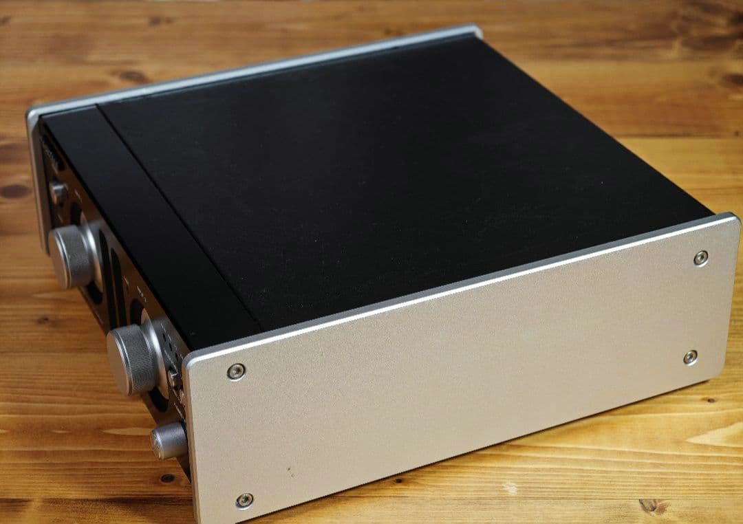 TASCAM UH-7000 オーディオインターフェース