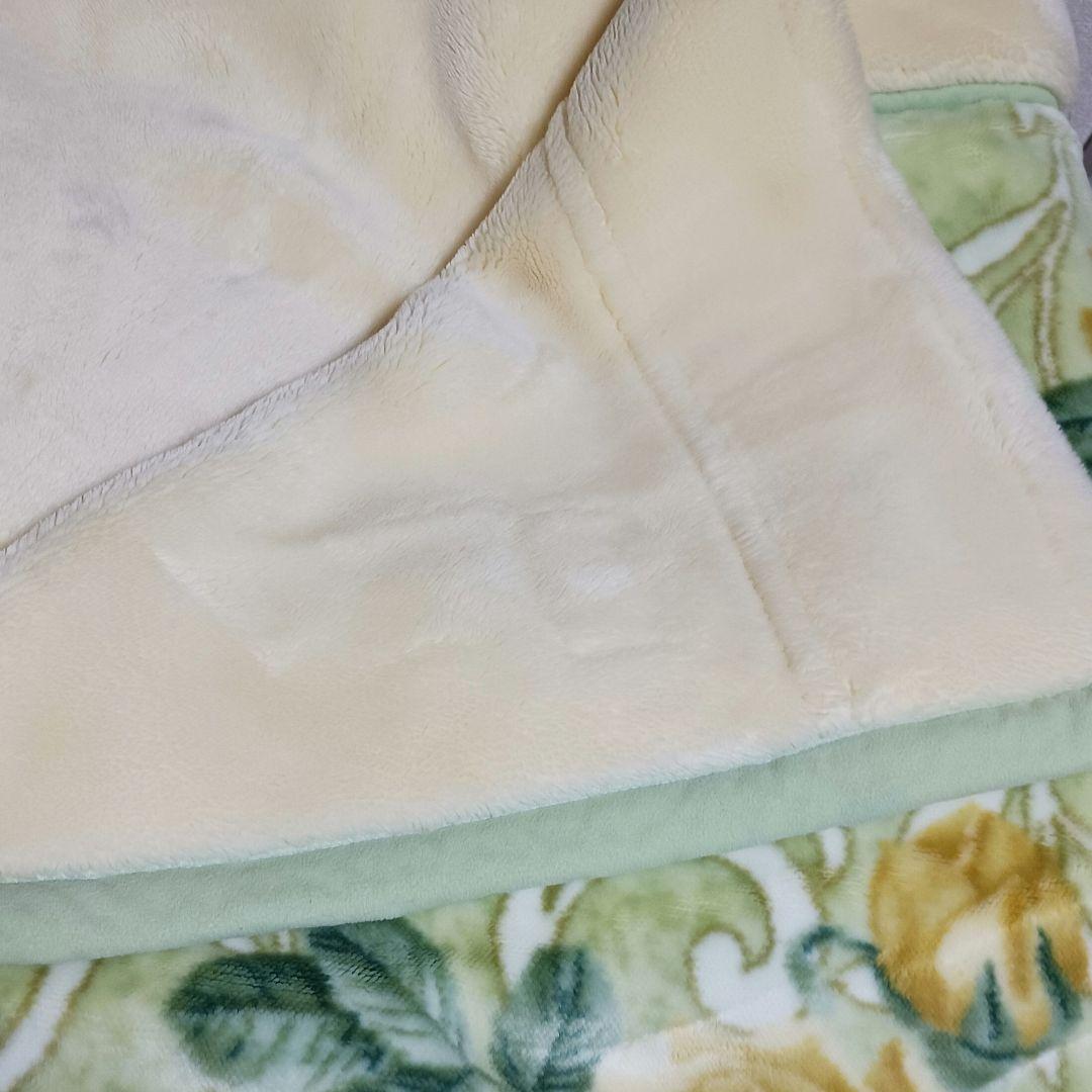 ■西川■花柄■ふかふか毛布■140cm x 200cm■