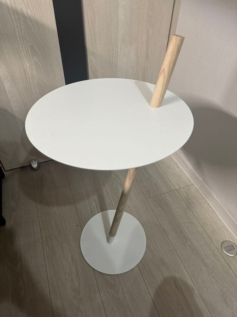 DUENDE TUBE&ROD（ホワイト）サイドテーブル - メルカリ