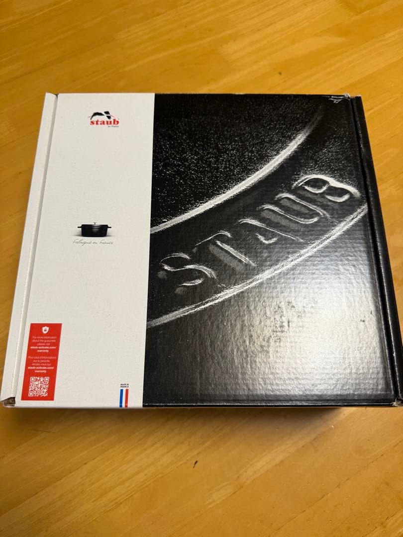 新品⭐︎STAUB ピコ・ココット ラウンド ブラック 22cm 2375