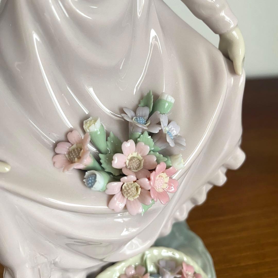 LLADRO リヤドロ 『 花のバスケット 』 置物