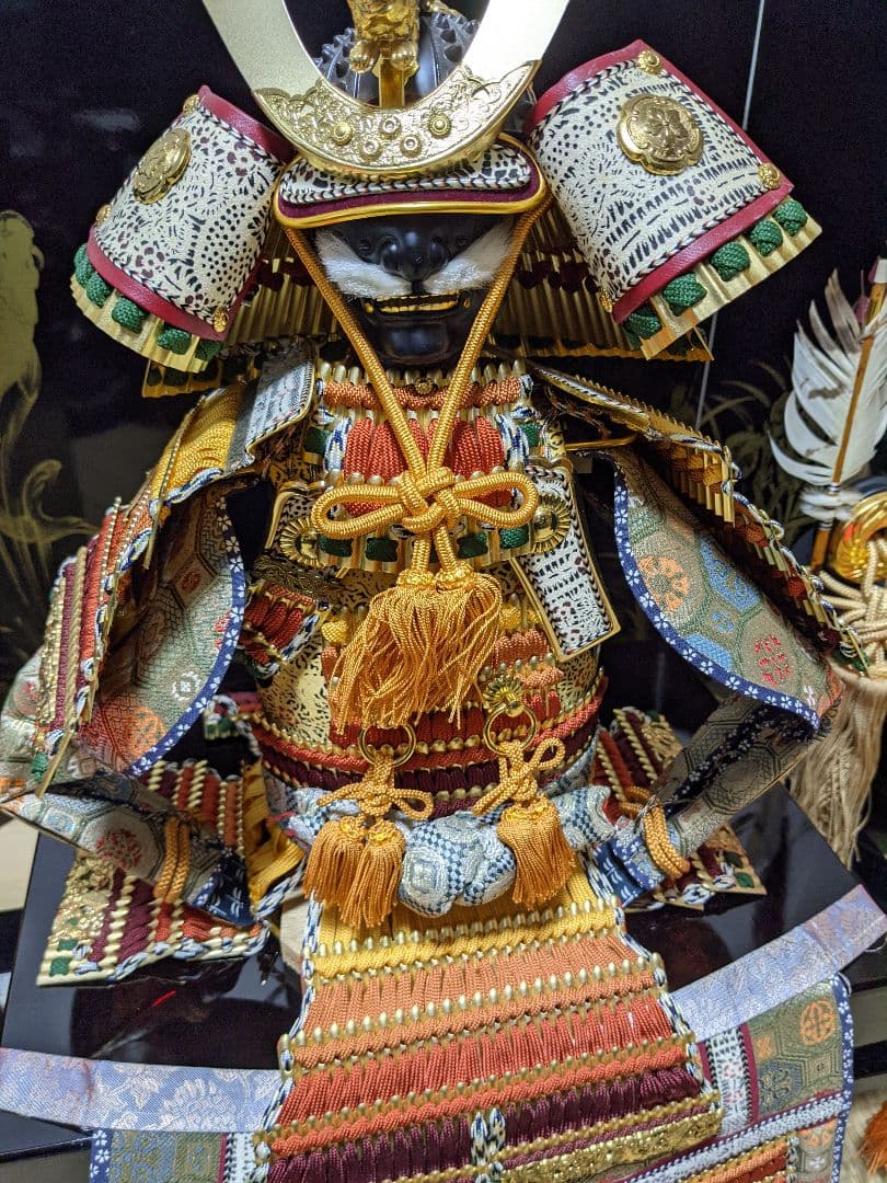 【五月人形 こどもの日】端午の節句 兜飾 兜 刀 弓矢【鎧師 忠保】