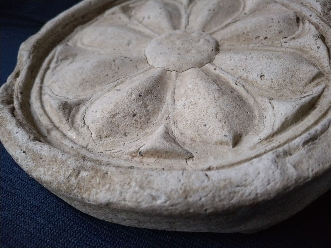 白鳳時代　単弁蓮花文鐙瓦　仏教美術　古美術　須恵器　土器　壺　寺院跡　発掘品