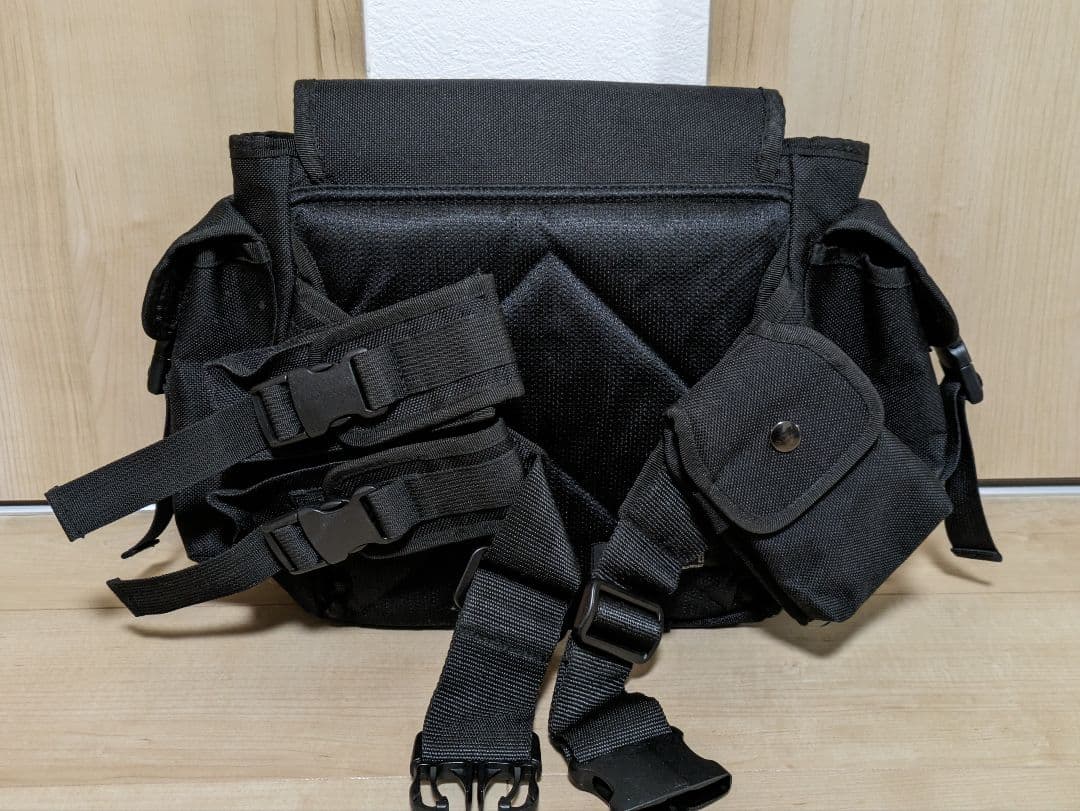 希少】BIOHAZARD4 レオンモデル アサルトブットパック - メルカリ