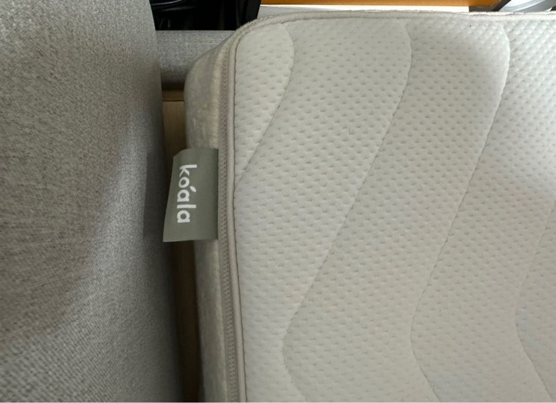 クイーンサイズ スプリングマットレス ホワイト