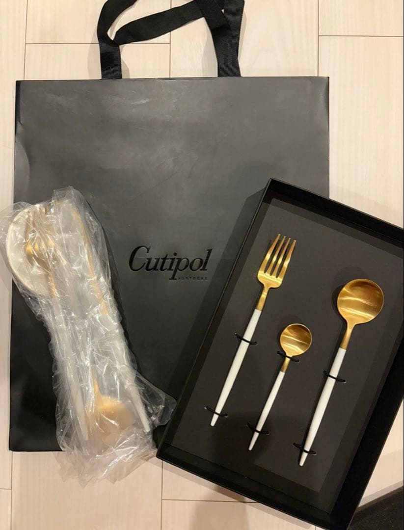 Cutipol カトラリーセット ゴールド