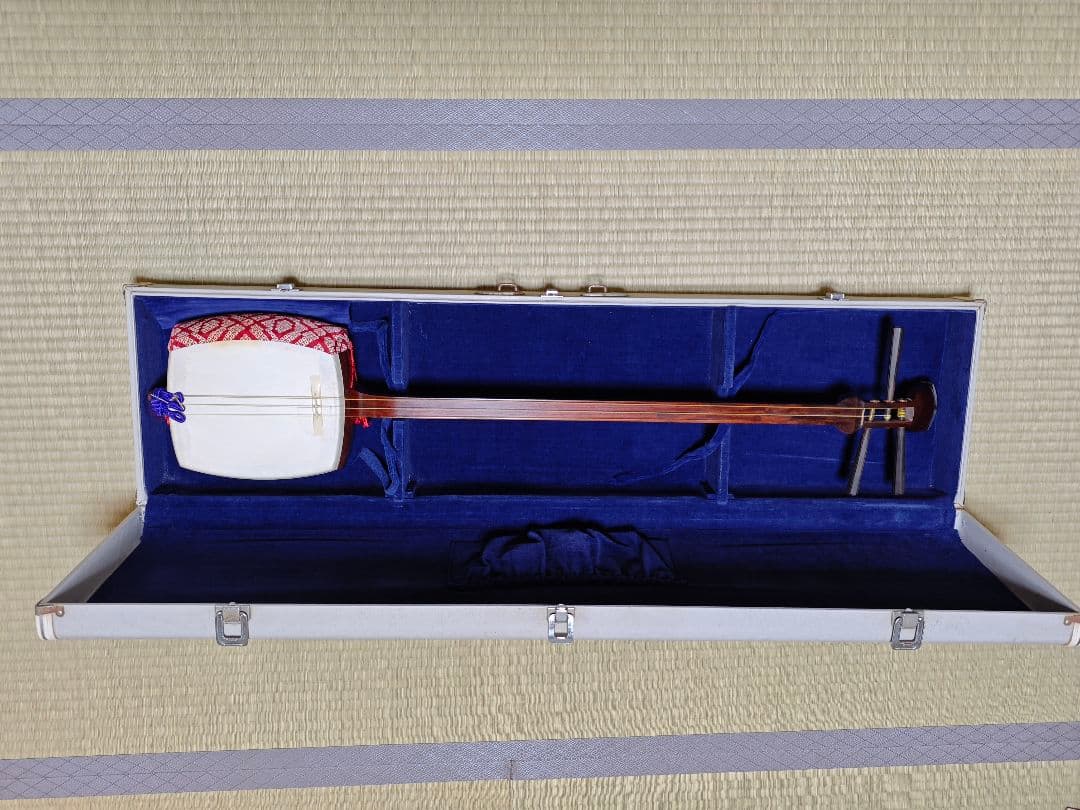 三味線本体 皮破れなし 駒付き