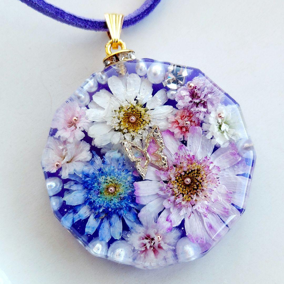 【1048】レジン　マトリカリア　ネックレス　ペンダント　ハンドメイド