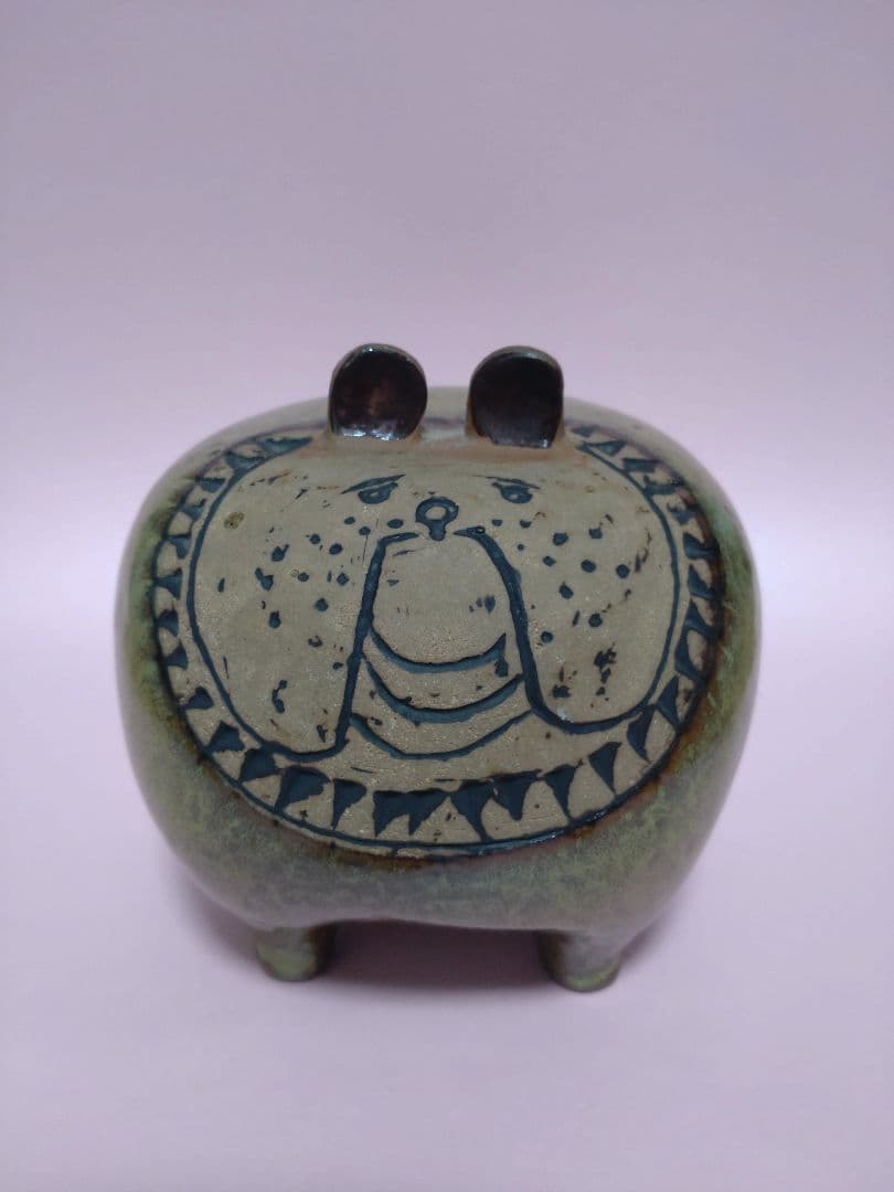 リサ・ラーソン　ブルドック