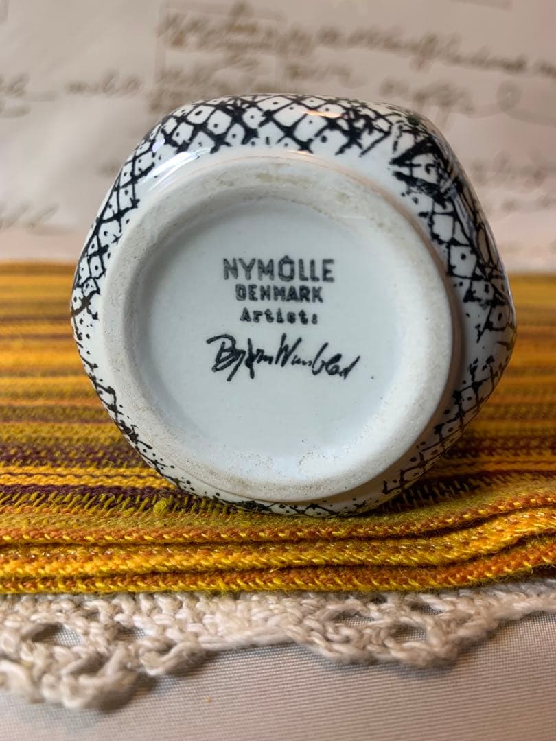 ビヨンヴィンブラッド ニモール窯のビンテージの初期少女柄の可愛い