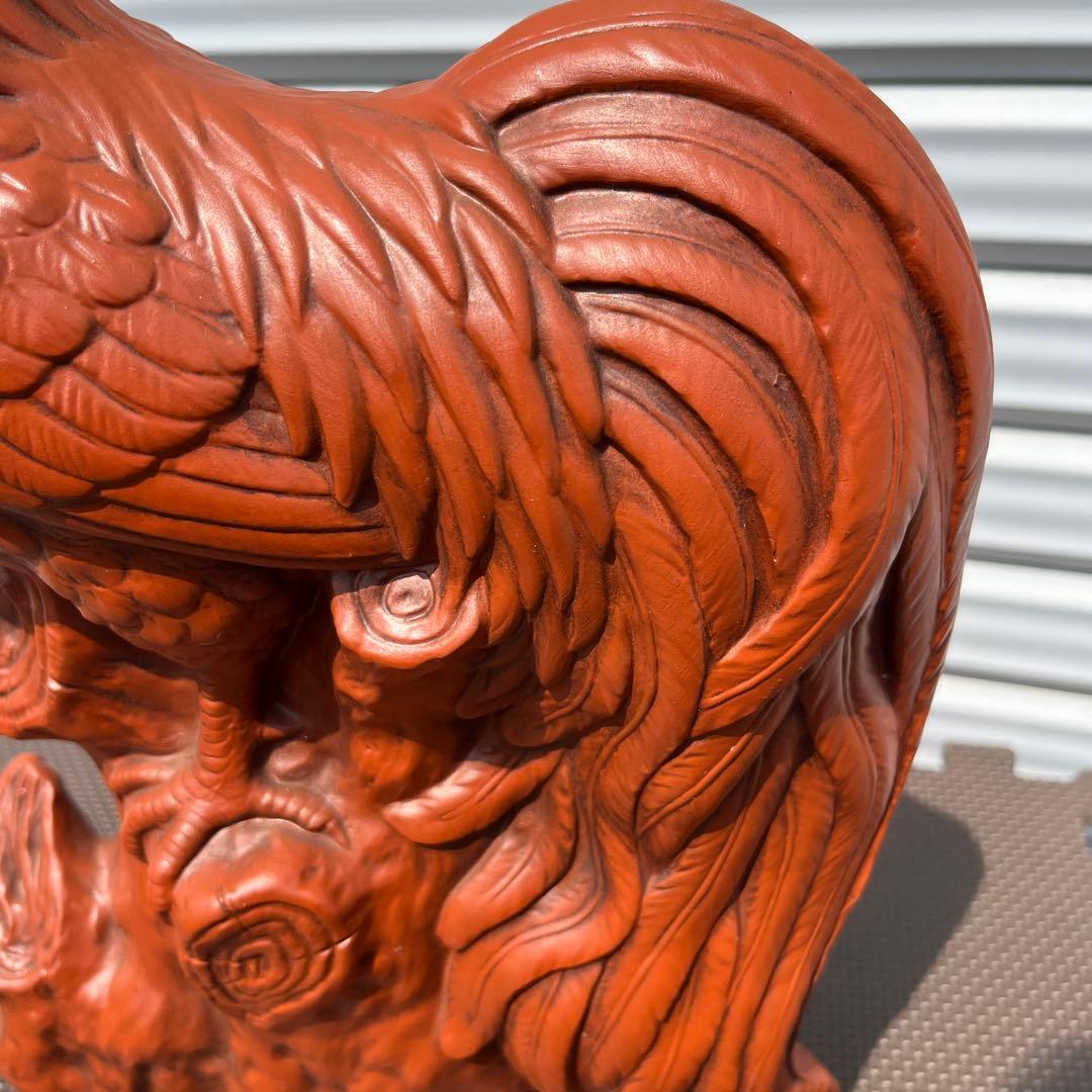 茶色 陶器製 ニワトリ彫刻