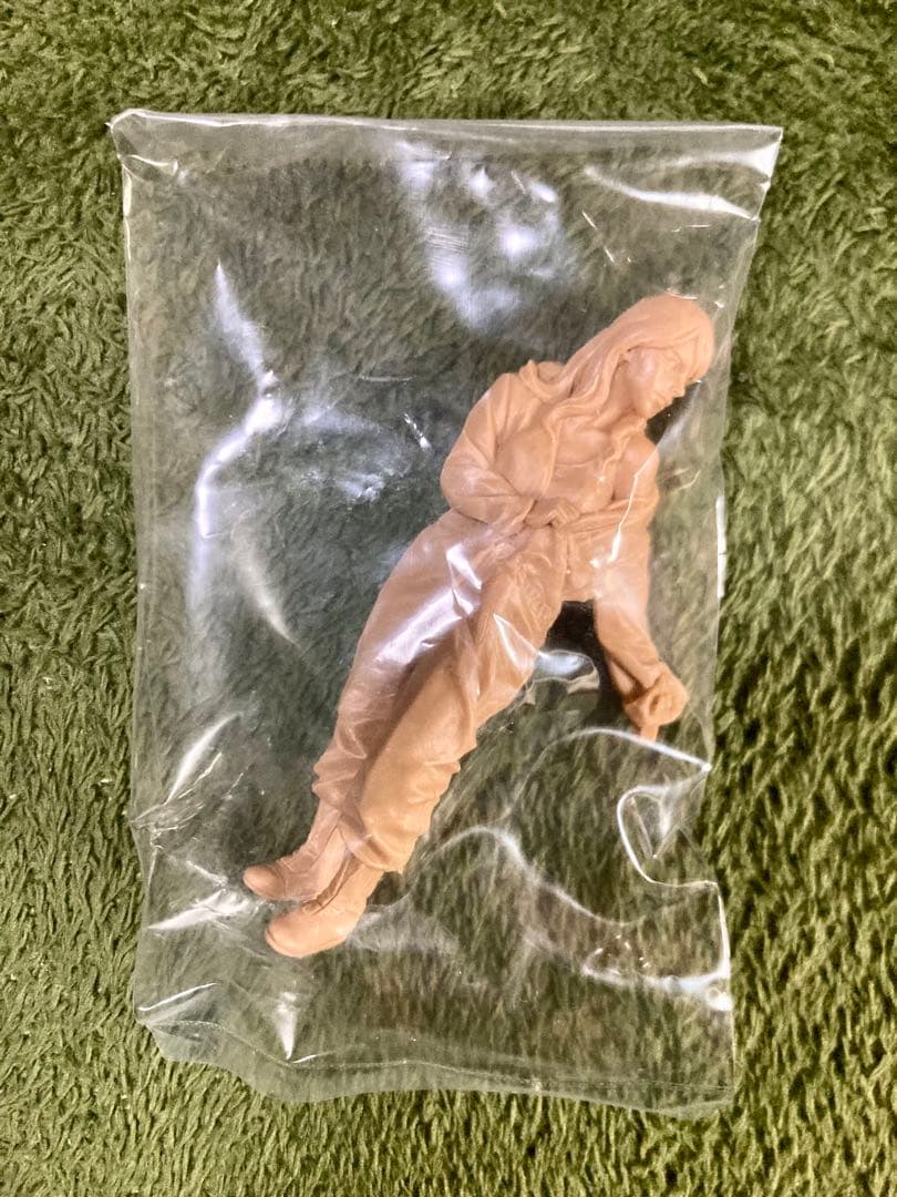 LOVELOVEGARDENヴィヴィアン.ヌギカケガールMa.K