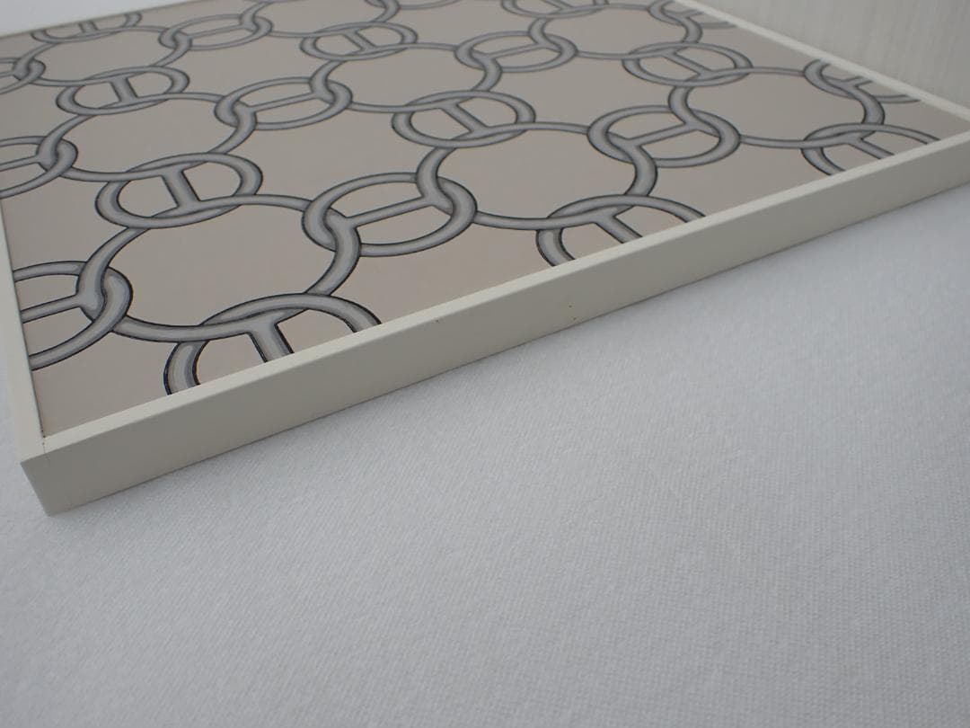 エルメス　インテリアパネル チェーン柄 壁紙 フィルダルジャン 壁紙使用　a　③