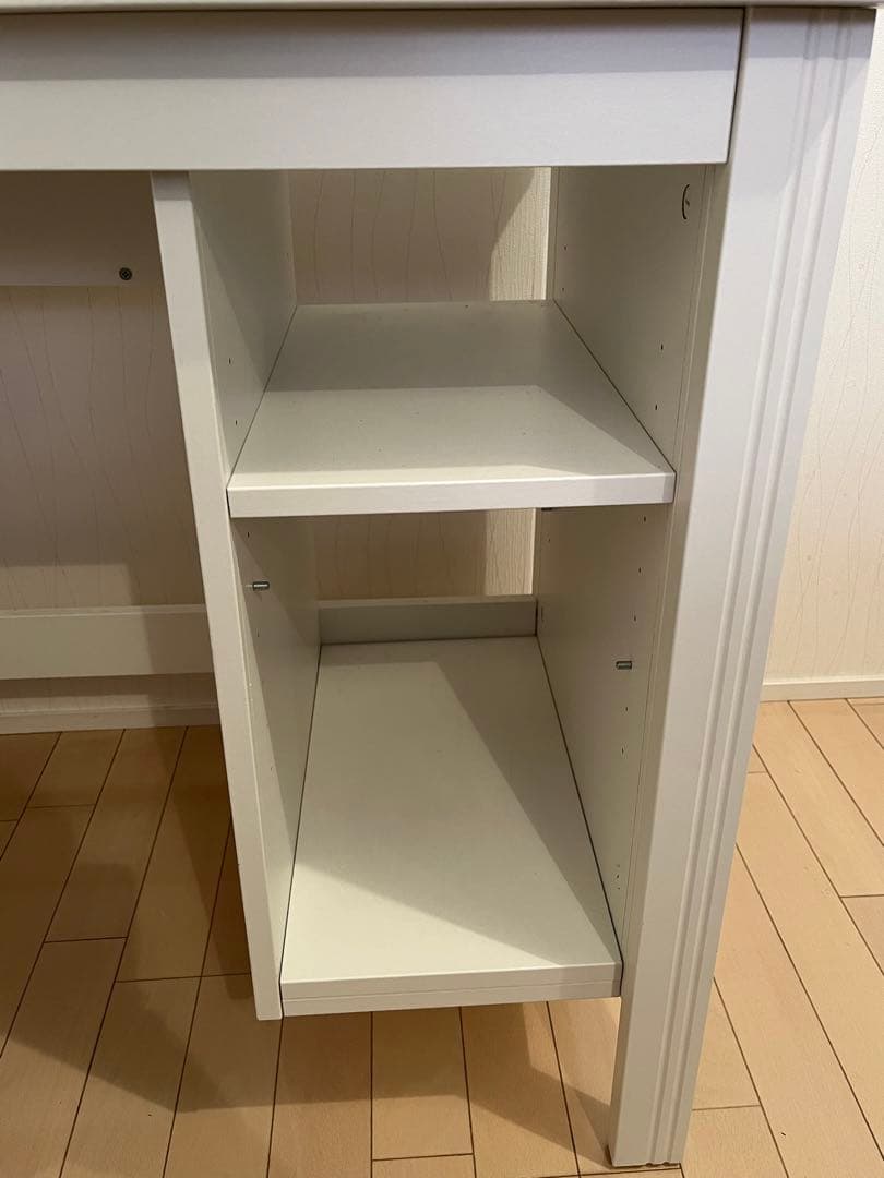 IKEA ブルサリ PCデスク 学習机 ホワイト 解体なしそのまま発送！