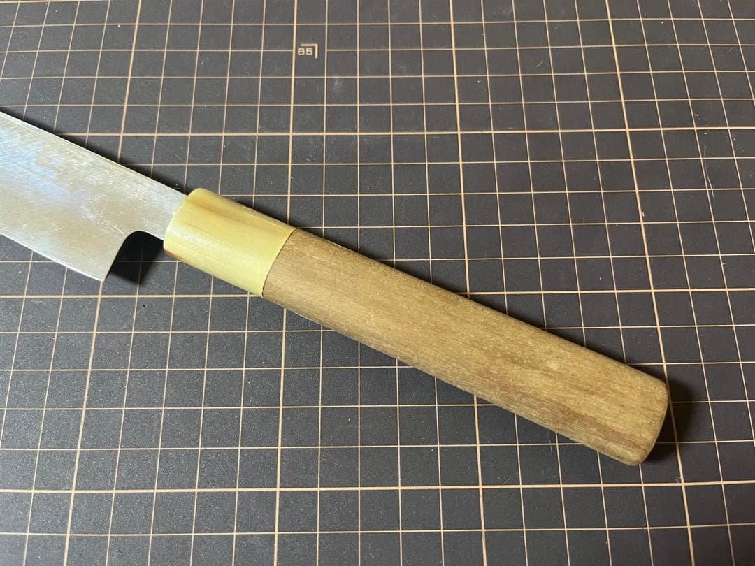 堺山塚作 銀三 柳刃包丁 白水牛 銀鱗 DELUX 鱗取り付き 新品 包丁