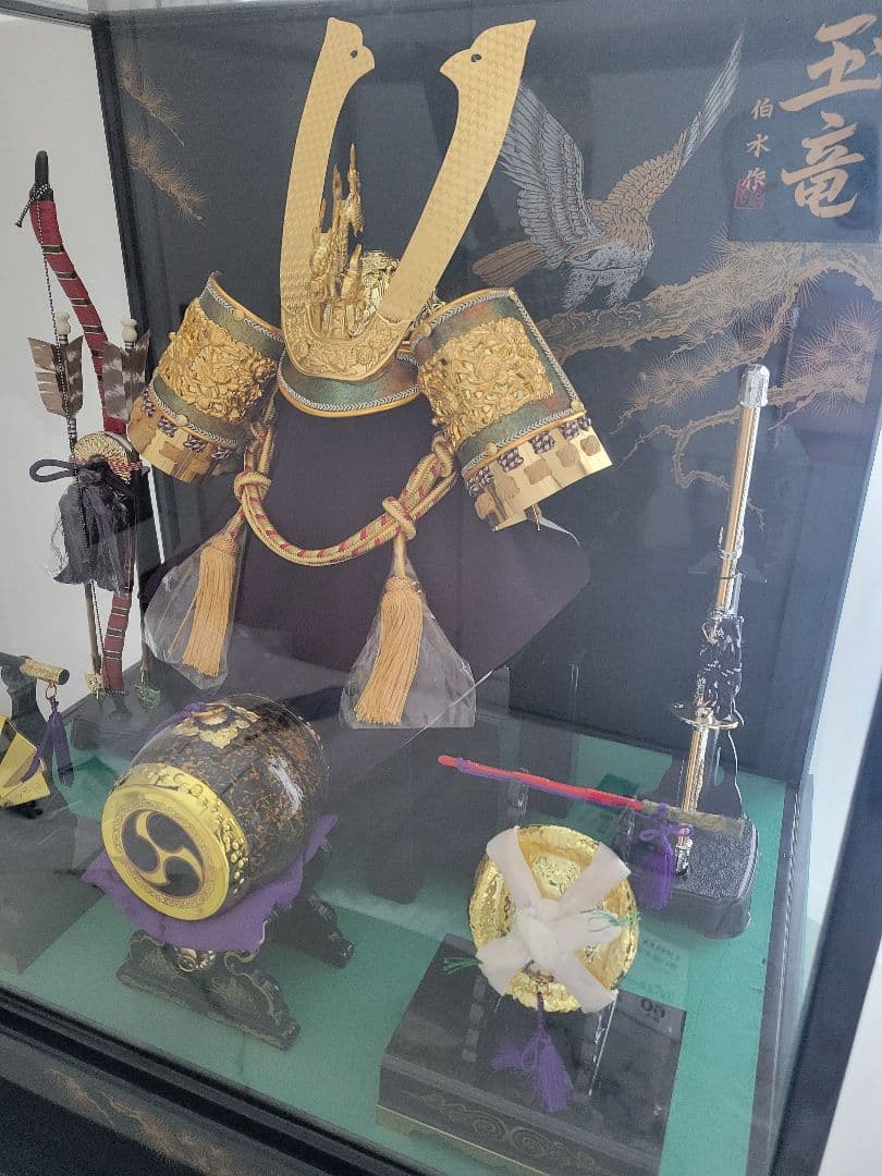 ☆35000円から週末限定値下げ☆五月人形ガラスケース・オルゴール付き