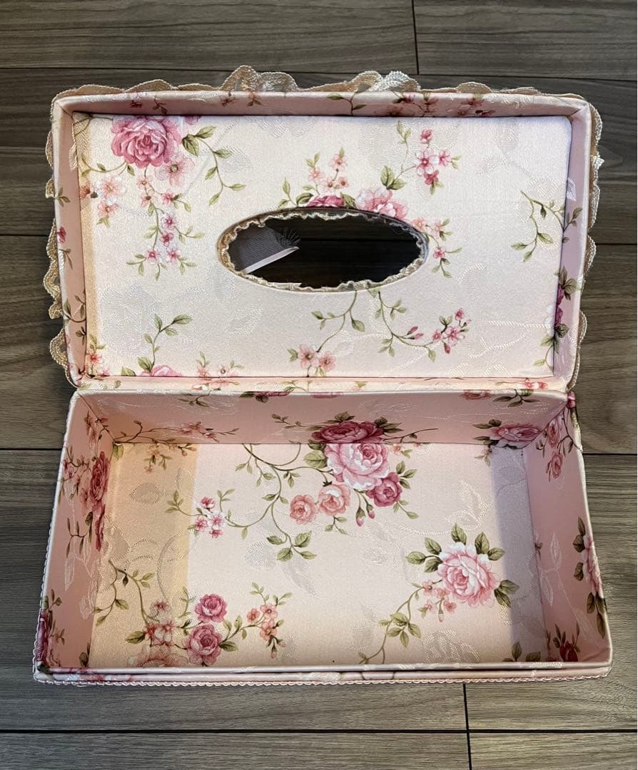 ティシュボックス