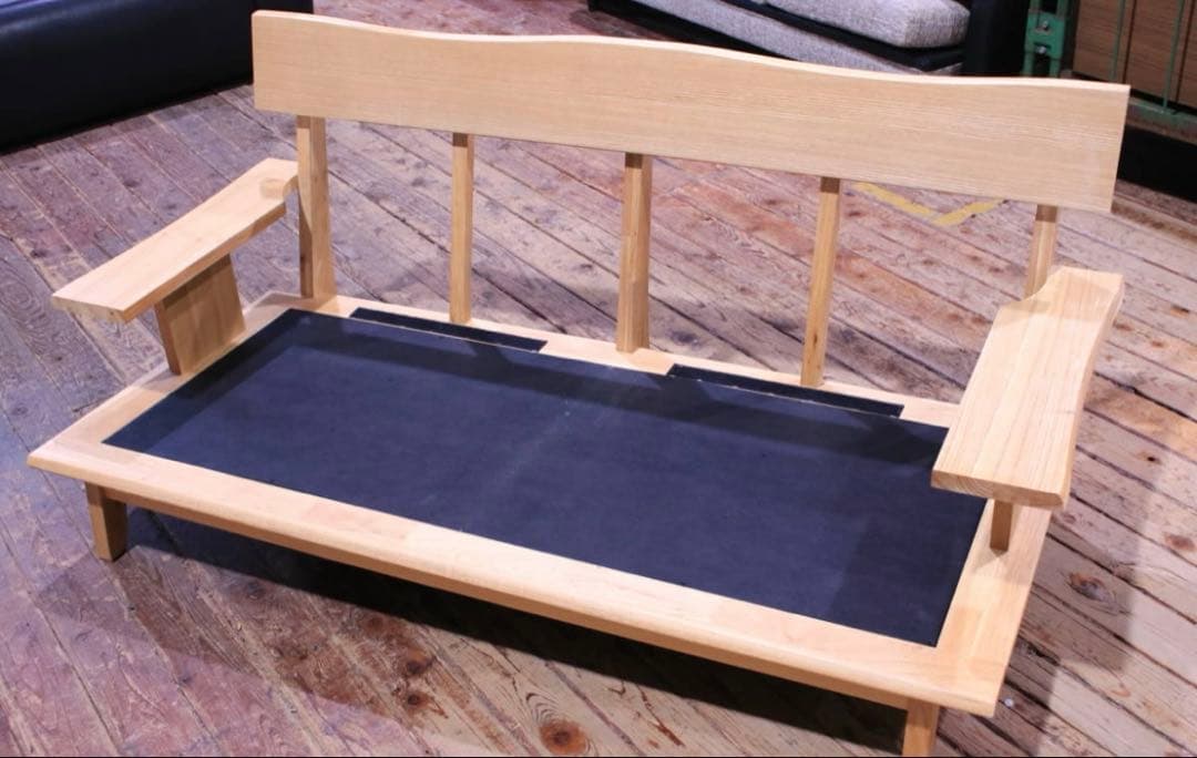 2人がけソファ　北欧テイスト