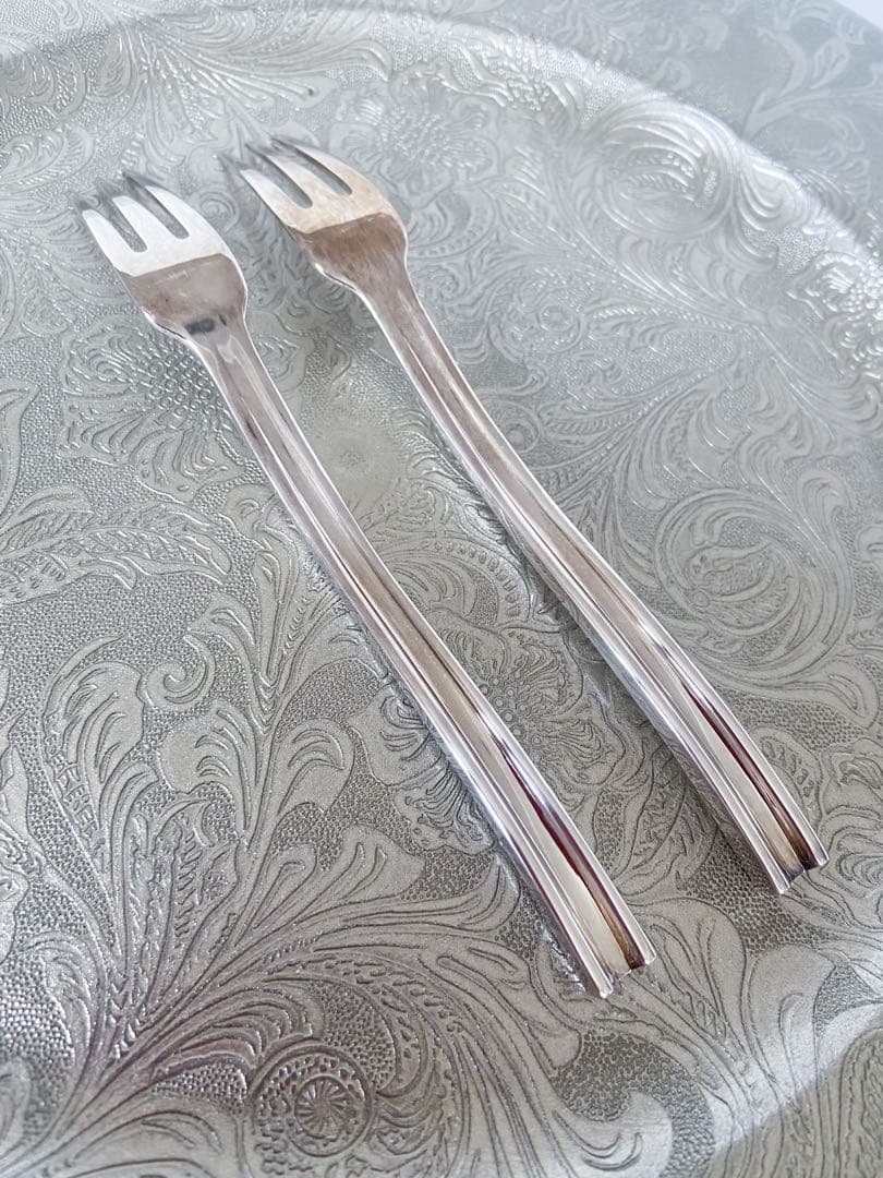 エルメス　Hデザイン　フォーク２本　デザート、オードブルに最適　シルバープレート
