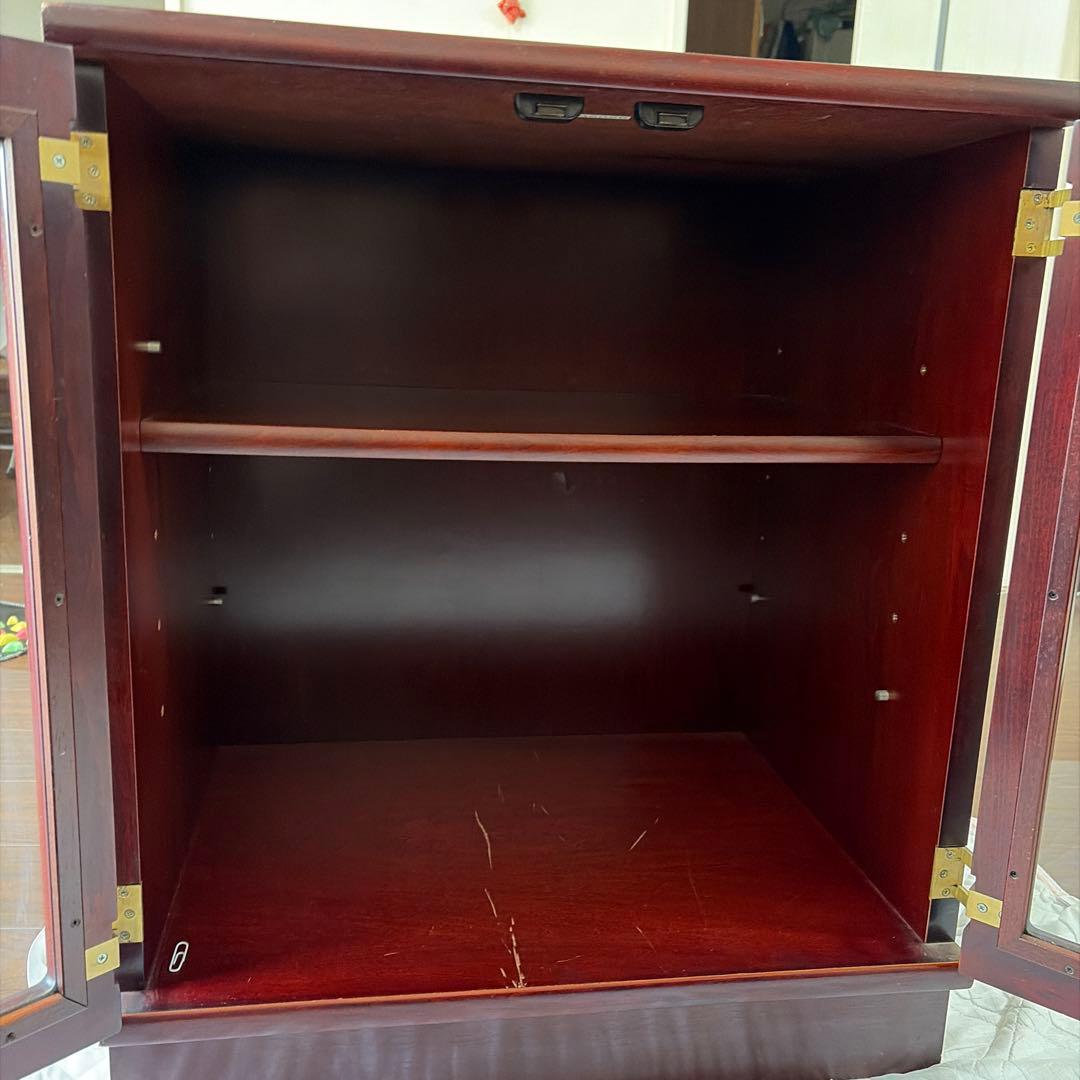 オールドカリモク　観音開き木製ガラスキャビネット