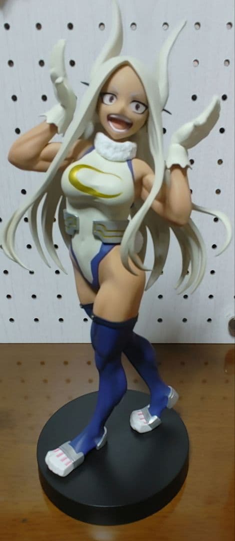 ヒロアカ　ミルコ　フィギュア2体セット