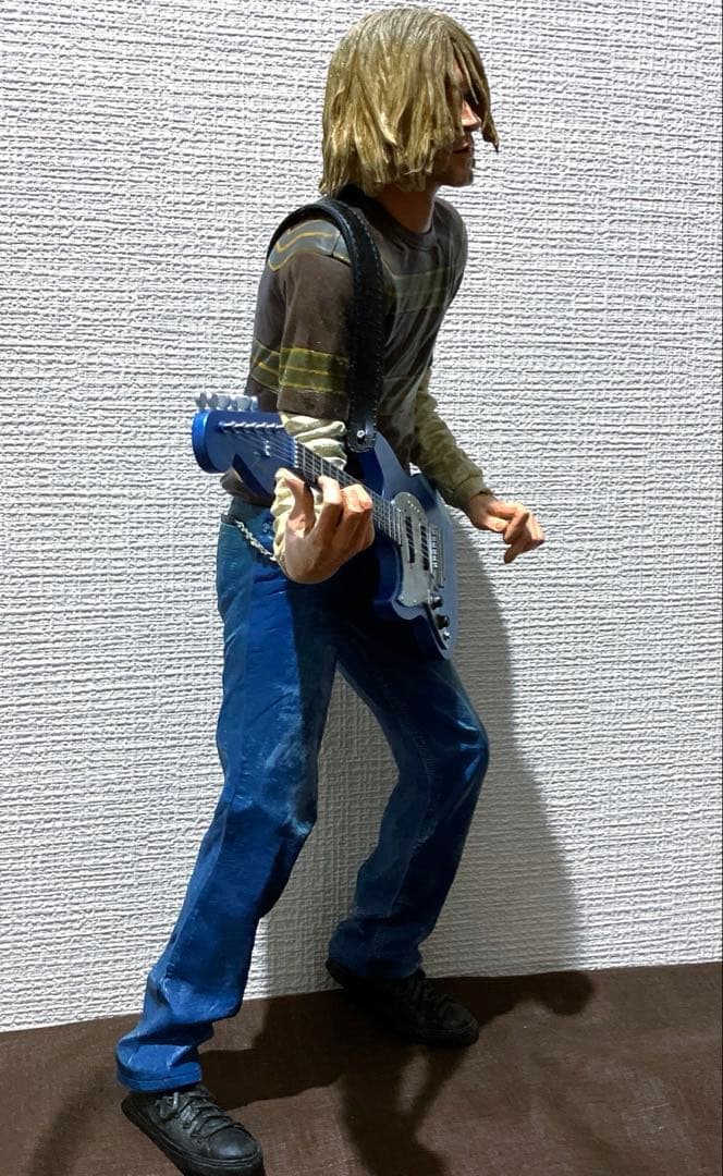 完動品❗️】NIRVANA カート・コバーン18インチ サウンドフィギュア