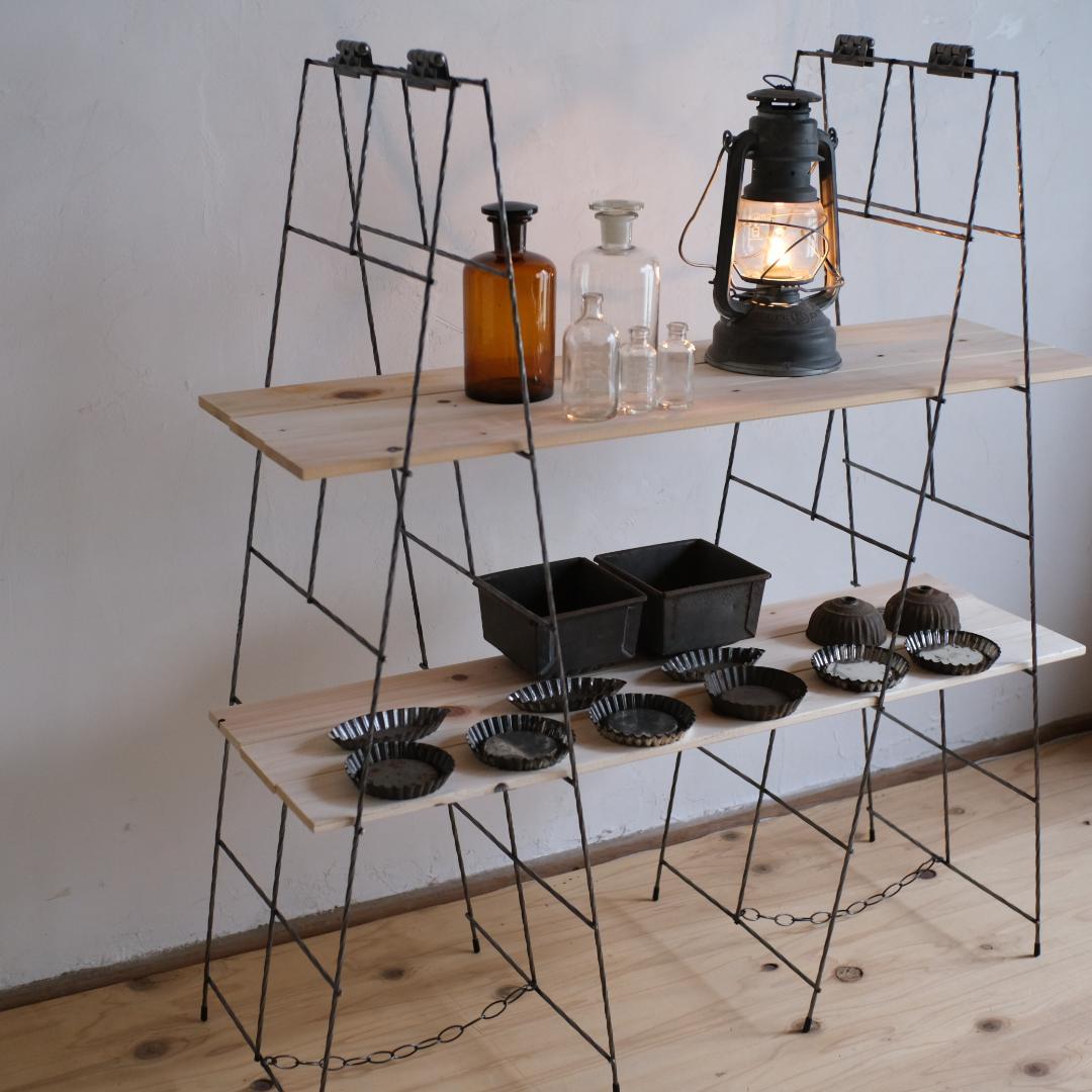 無骨なアイアン脚＆ウッドの飾り棚ｐイベント什器　アトリエ ラック