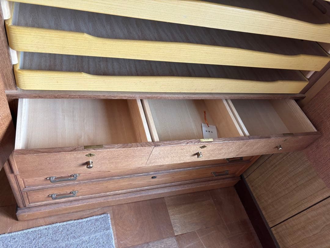 送料込み 洋風 高級和ダンス 美品