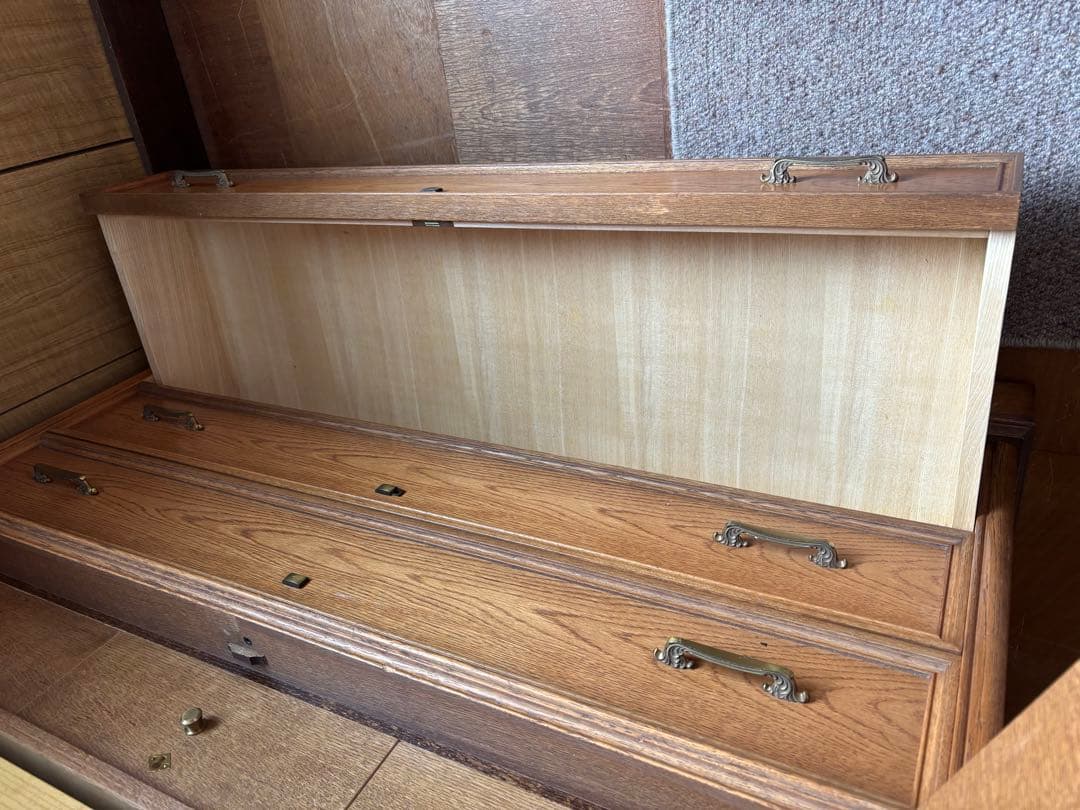 送料込み 洋風 高級和ダンス 美品