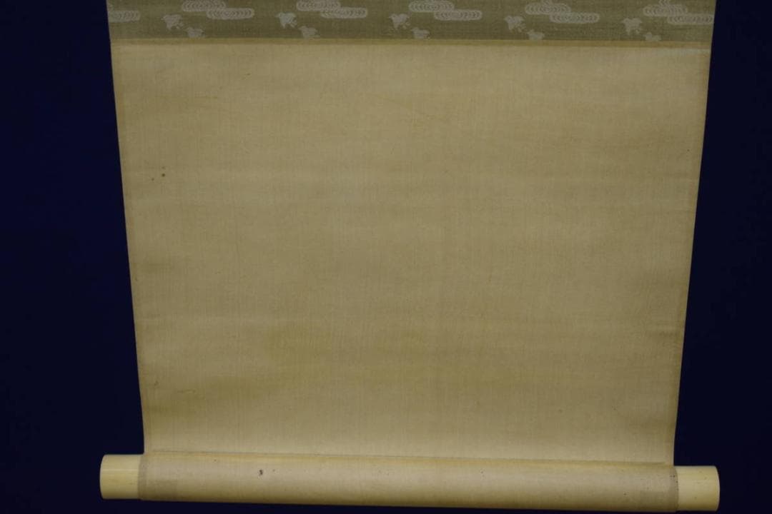 真作/竹内栖鳳/雀飛翔図/絹表装/桐極箱付/布袋屋掛軸