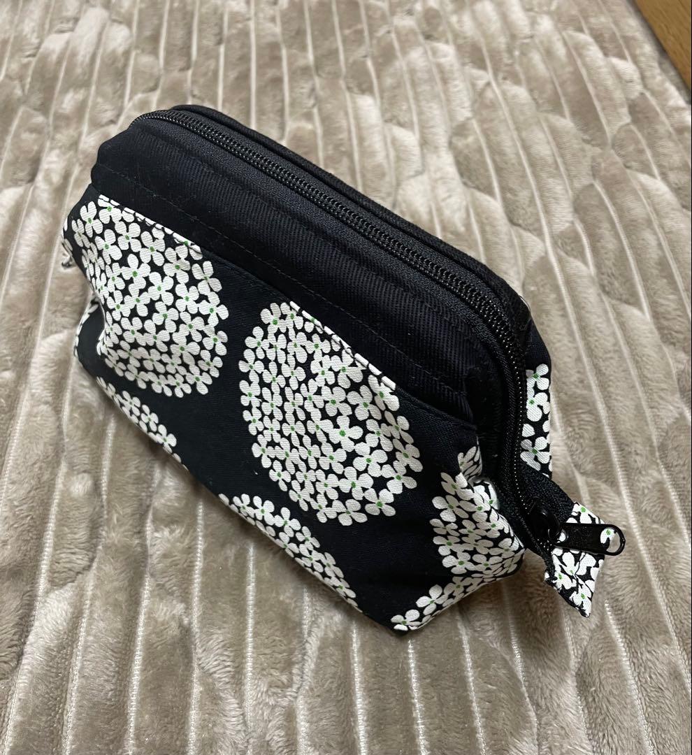 北欧風サークルフラワーのワイヤーポーチ - メルカリ