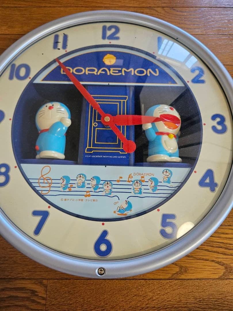 ドラえもん 掛け時計 からくり時計 大山のぶ代さん 声 - メルカリ