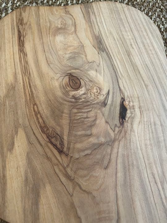 オリーブのカッティングボード(36)