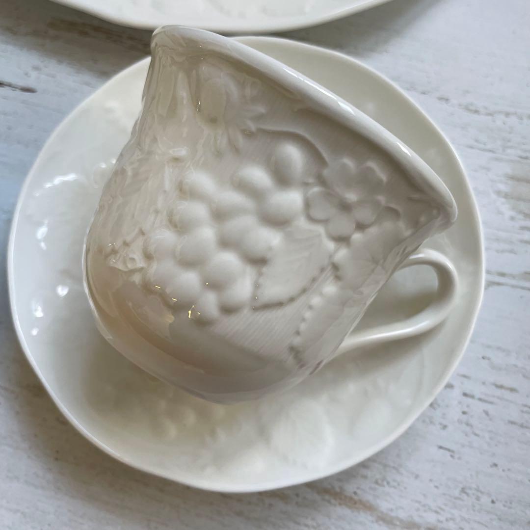 新品ブランド箱入りWEDGWOOD /ストロベリー＆バイン食器5点のペアセット