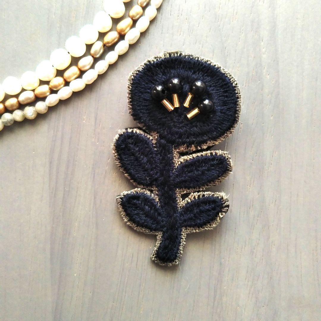専用 ⑪36ミナペルホネン ハンドメイド ブローチアクセサリー コサージュ
